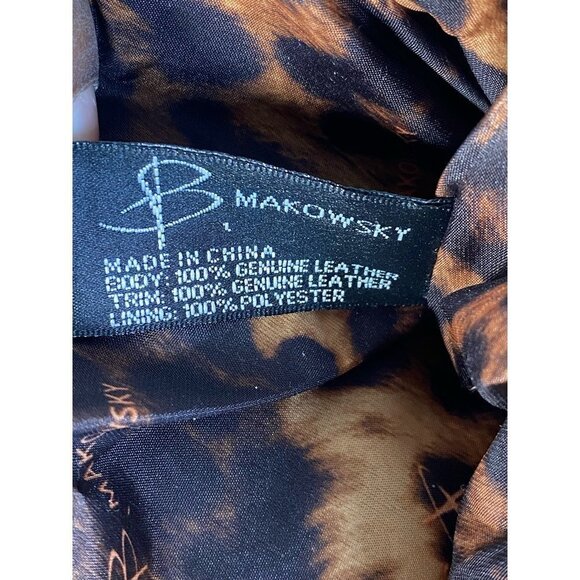 B. Makowsky Womens Shoulder Bag Beige Black‎ Leather Inner Pockets Dual Handle M - Picture 11 of 12